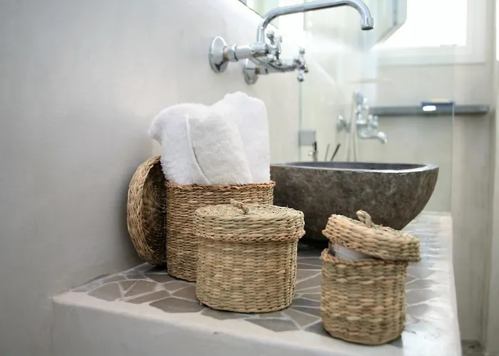 Saffron Boutique 4* New Translation