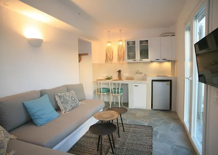 Saffron Boutique Aparthotel New Translation