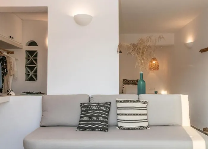 Saffron Boutique Aparthotel New Translation