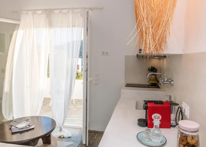 Saffron Boutique Aparthotel New Translation